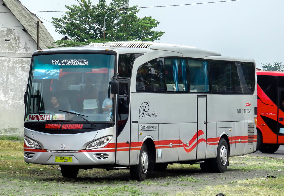 Liburan Semakin Seru Dan Aman Menggunakan Sewa Bus Jakarta Bandung White Horse