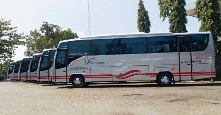 Sewa Bus Pariwisata Di Tangerang Hemat Dan Berkualitas? Pilih White Horse Berpengalaman!